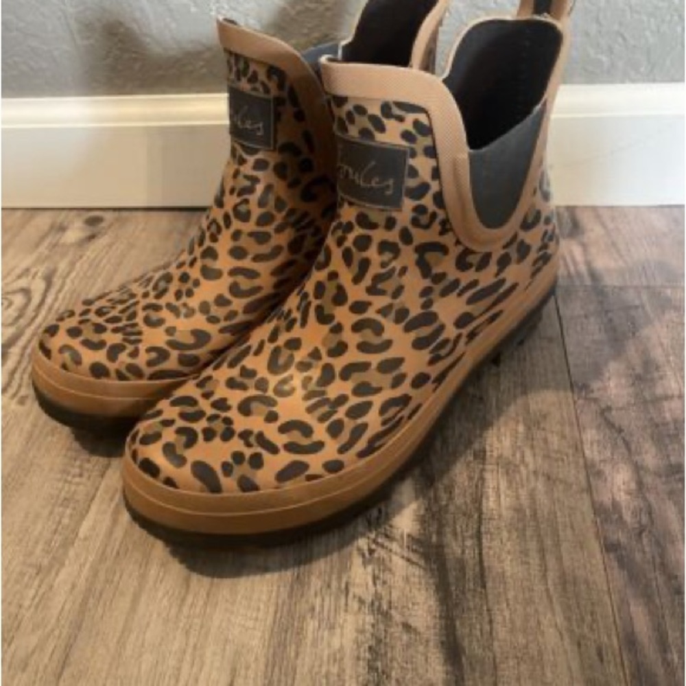NWB Joules Leopard Rain Boot